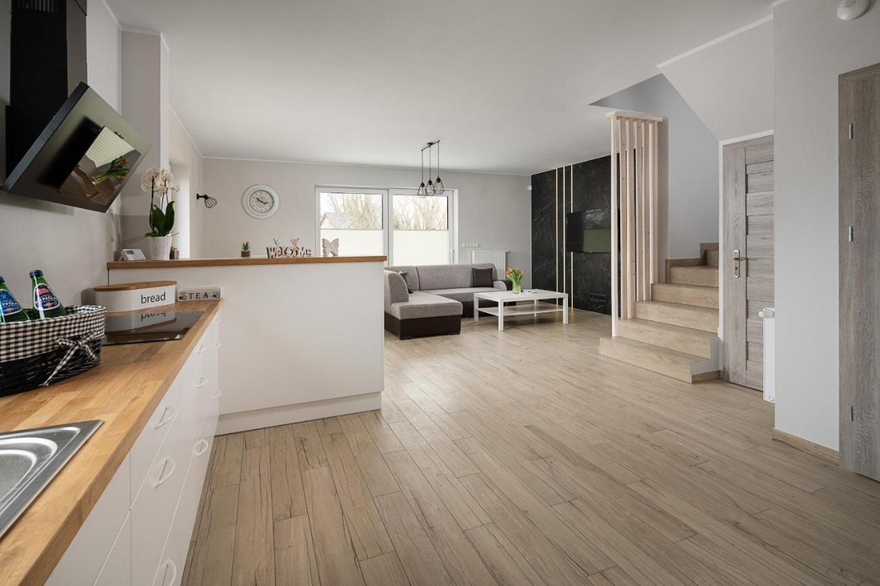 Domowy Zakatek Villa Tuchom Exteriör bild