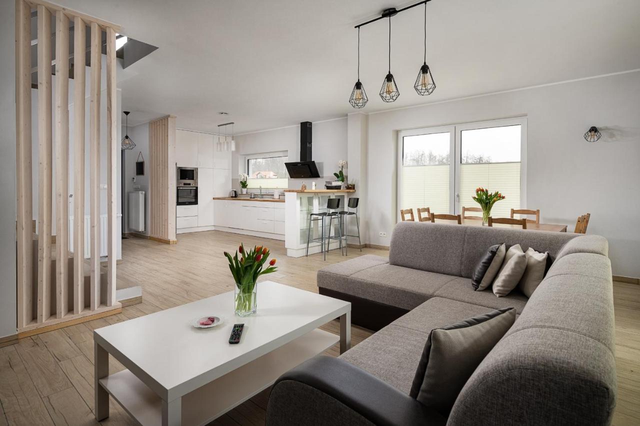 Domowy Zakatek Villa Tuchom Exteriör bild