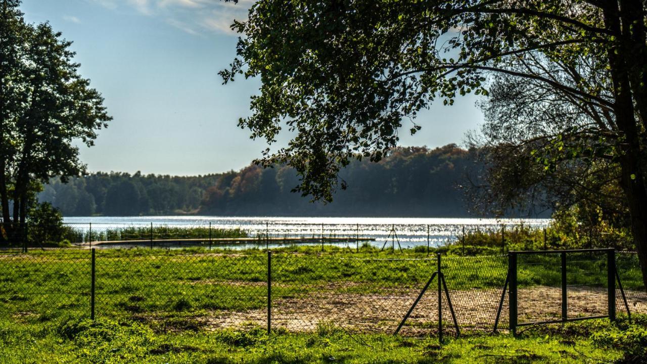 Domowy Zakatek Villa Tuchom Exteriör bild