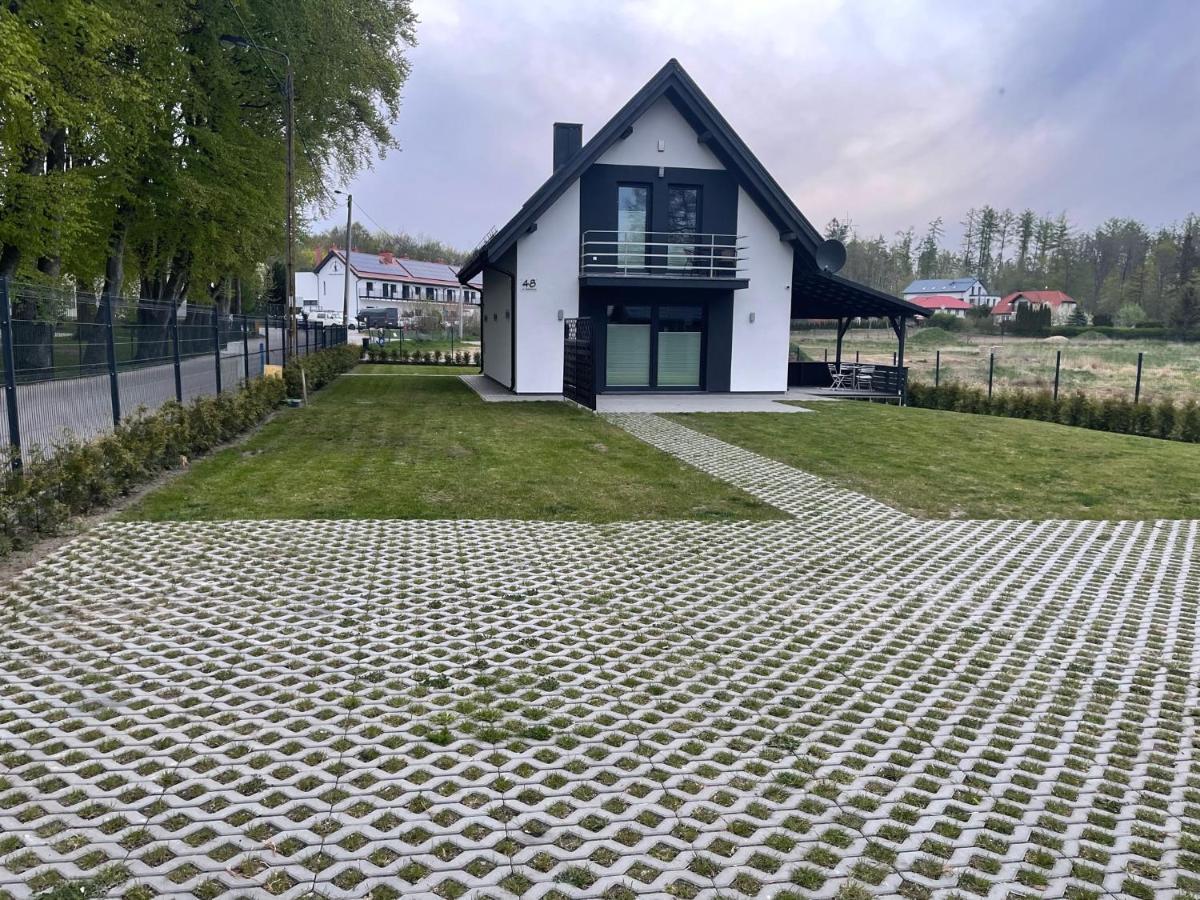 Domowy Zakatek Villa Tuchom Exteriör bild